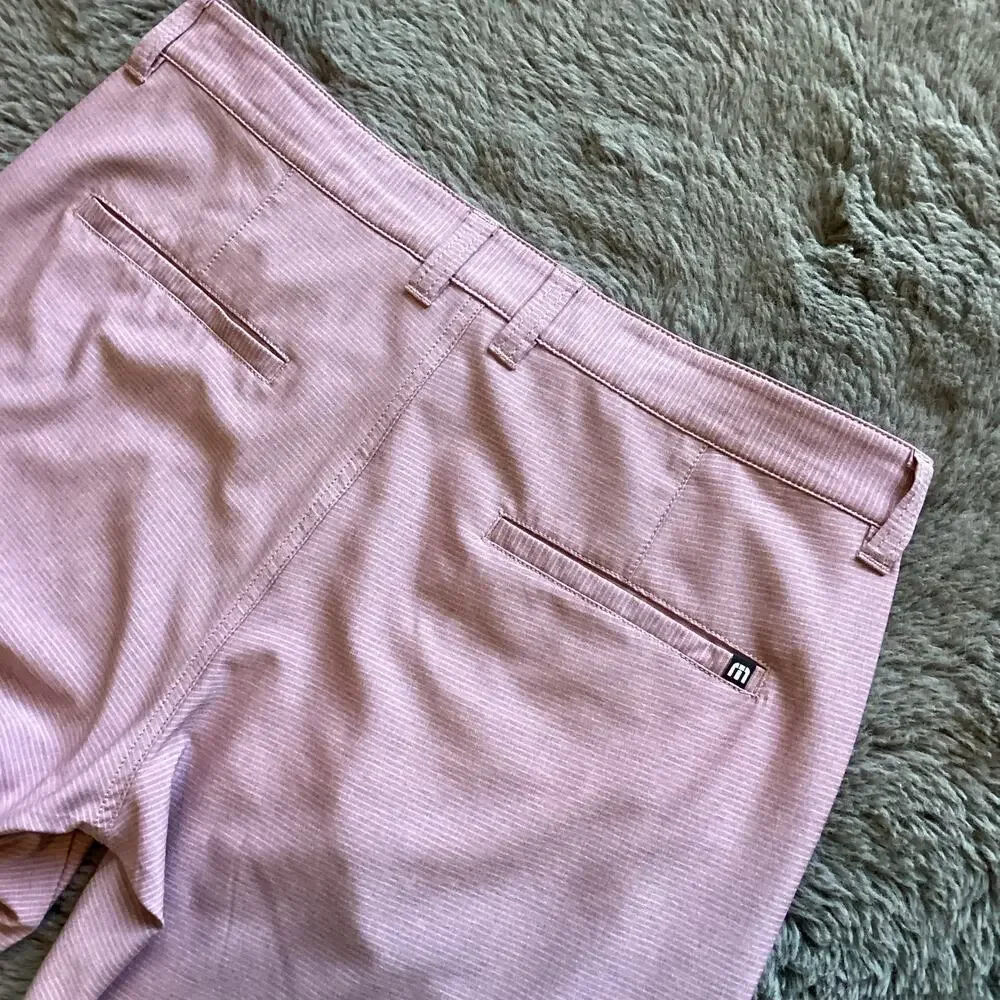 TravisMatthew Soft Pink Stripe Golf Shorts Men's Size 34 performance stretch
